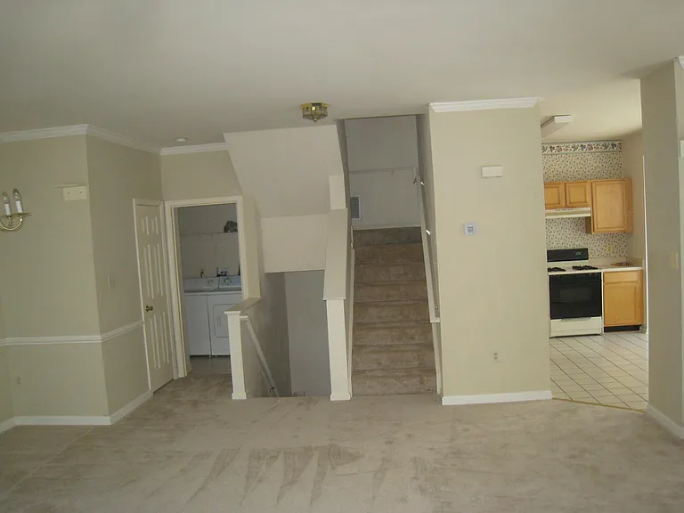 2567 Logan Wood Dr — Photo 5