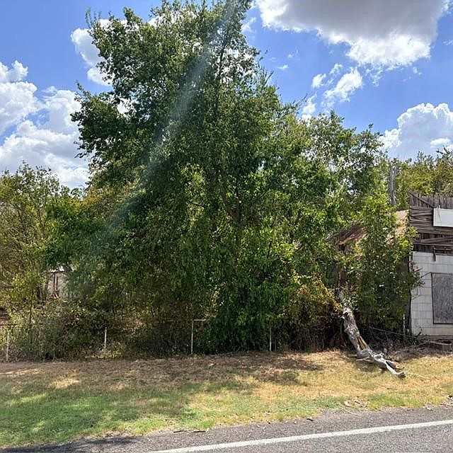 2nd image of S Mingus Blvd