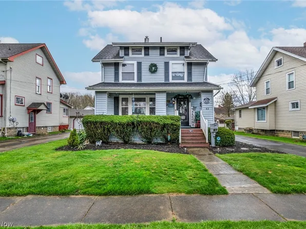 42 Orchard St, Newton Falls, OH 44444