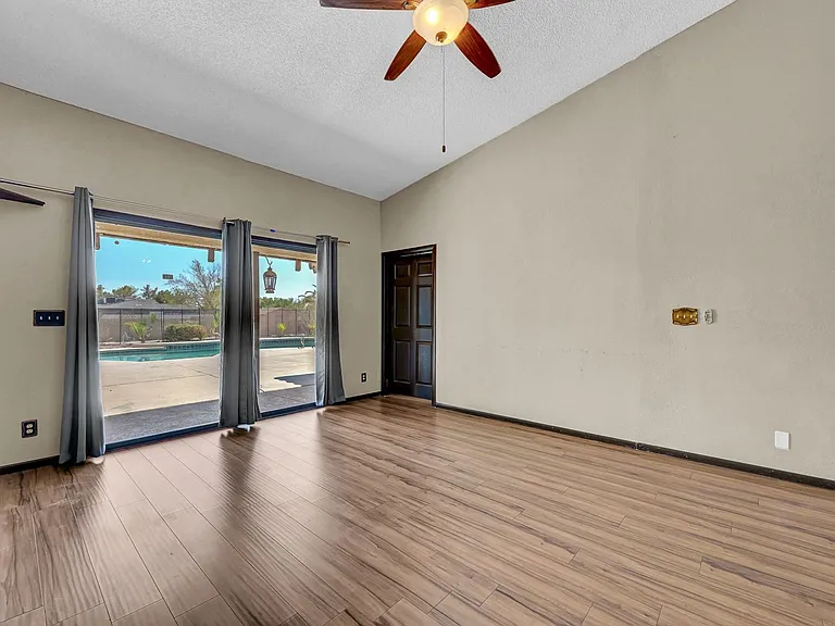 6975 Obannon Dr — Photo 6