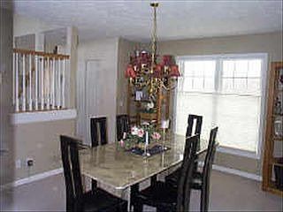 3rd image of 19 Brianna Ln