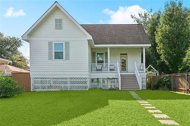 6945 Milne Blvd — Photo 2