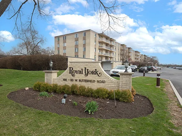 110 W Butterfield Rd APT 405S, Elmhurst, IL 60126