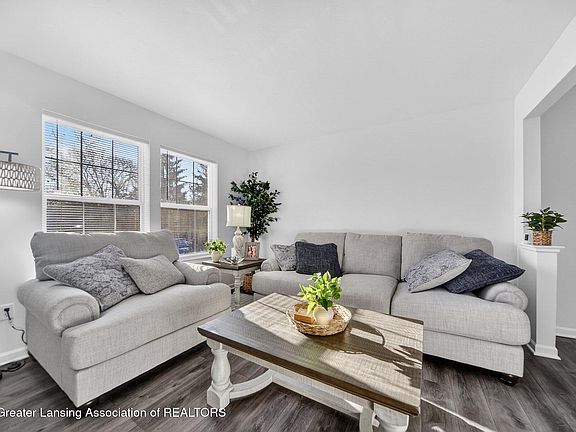 5th image of 6126 Beechfield Dr #138