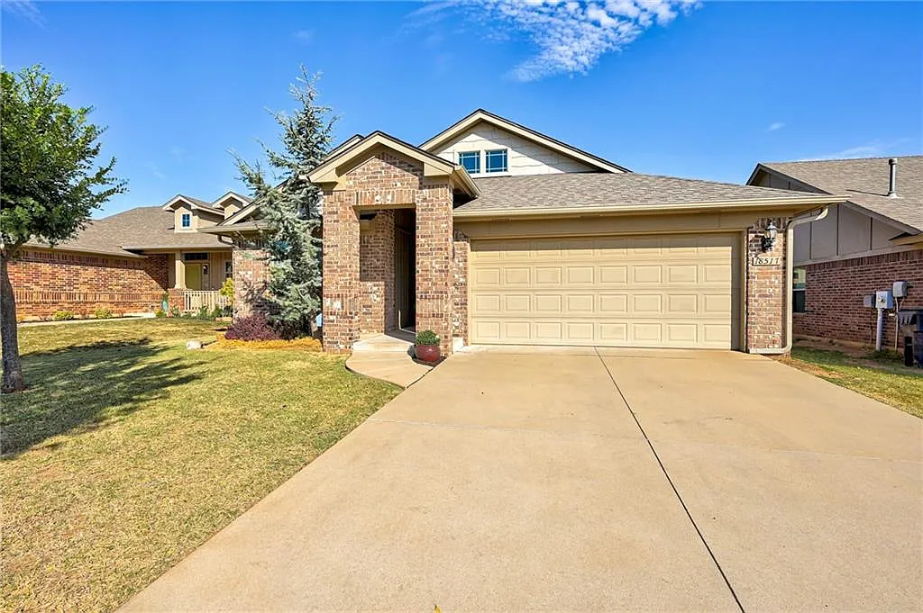 3 bed, 1259 sqft, $1,650 — Photo 1