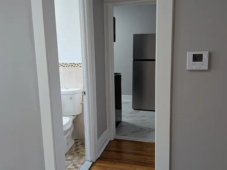 307 William St — Photo 7