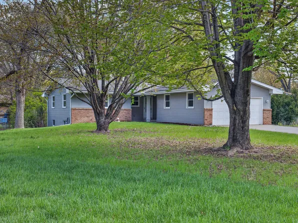 16420 4th Ave N, Plymouth, MN 55447