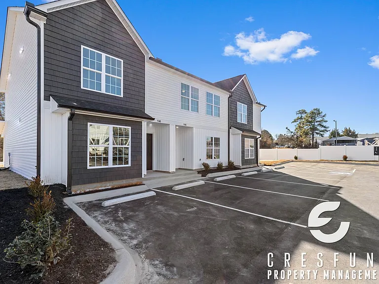 130 Chapel Hill Rd — Photo 2