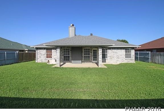 3rd image of 4810 Leaning Oak Dr
