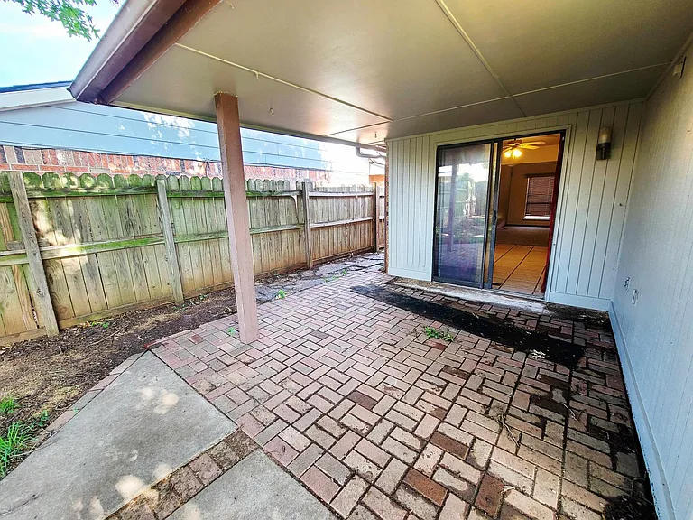 10413 Glascow Dr — Photo 20