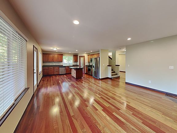 5th image of 18209 80th Ave E
