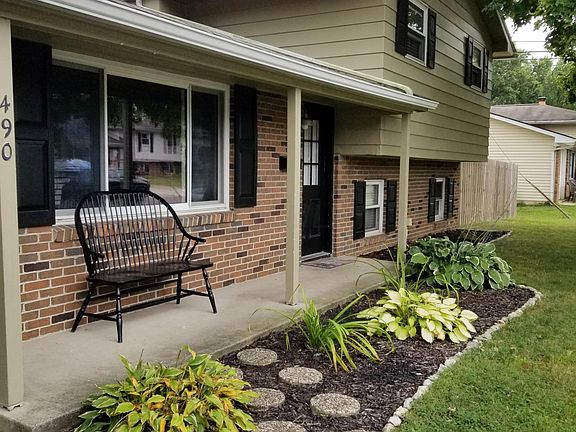 2nd image of 490 Canterwood Ct