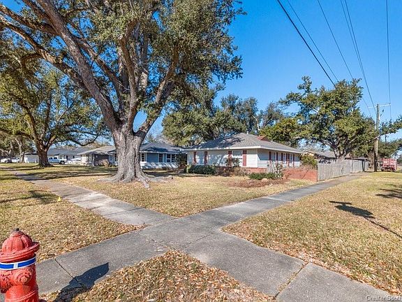 3rd image of 1719 18th St