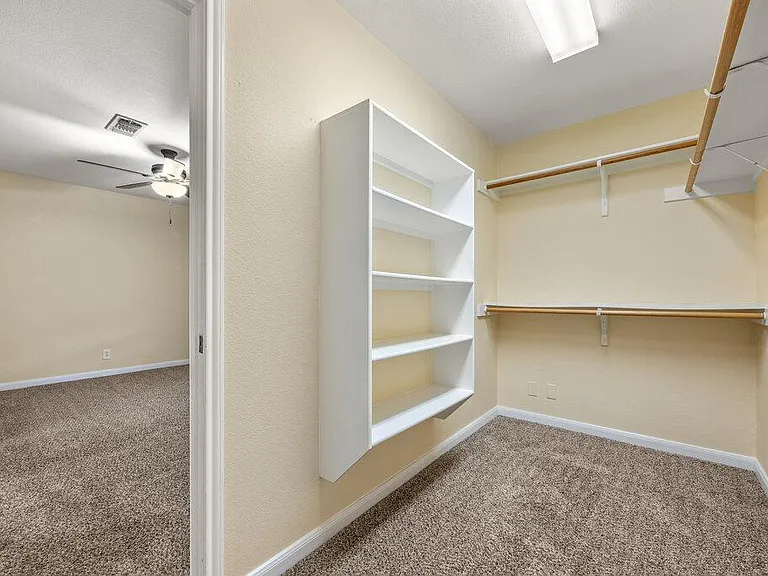 100 Lorenz Rd — Photo 20