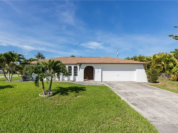 3720 SE 12th Pl, Cape Coral, FL 33904