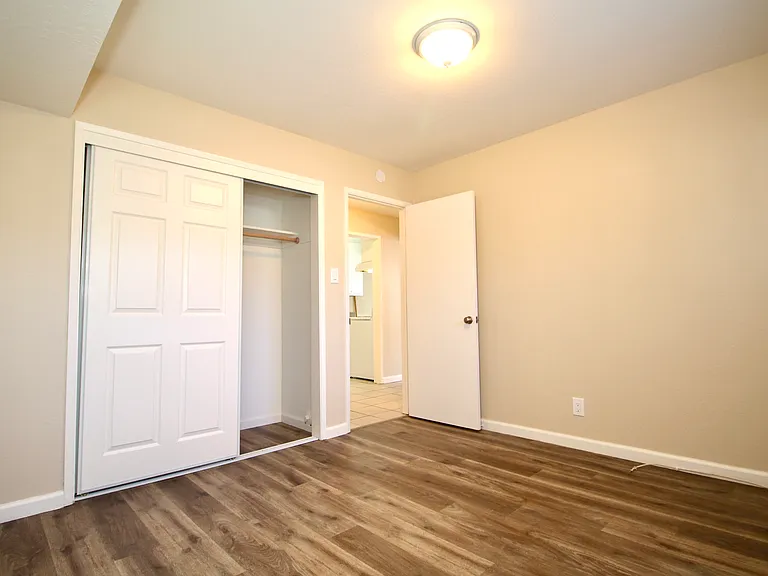 205 Smalley Ave #1 — Photo 13