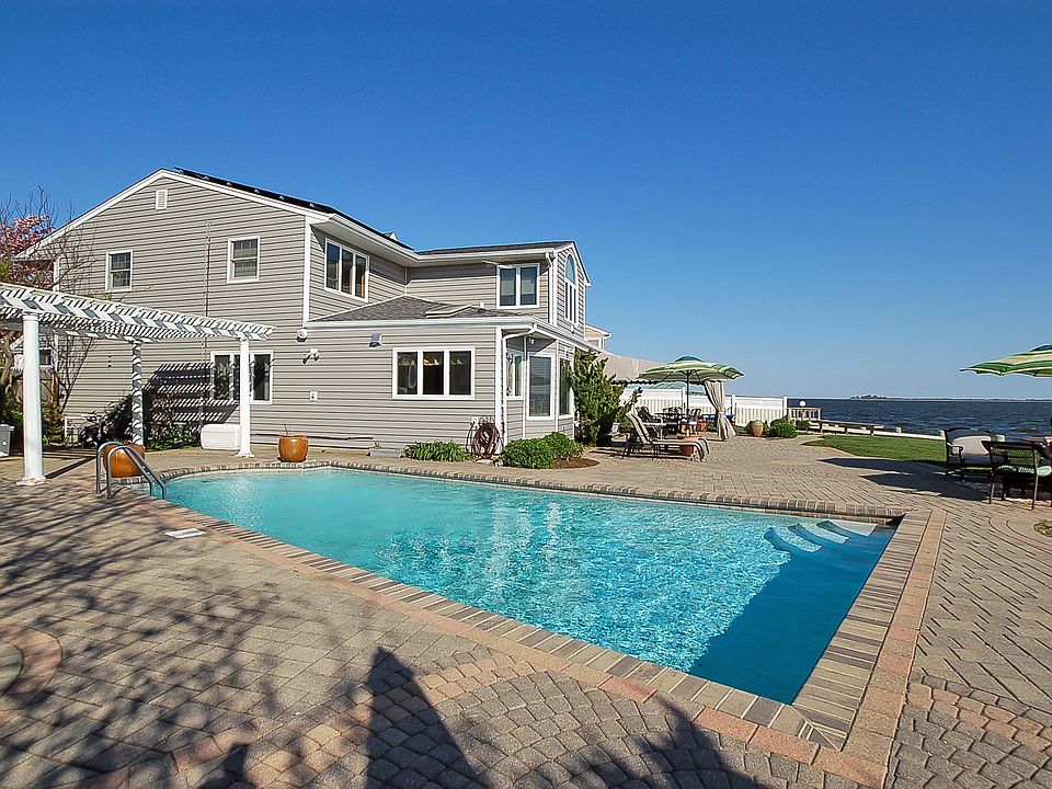 18 Cedar Point Dr, West Islip, NY 11795 Zillow
