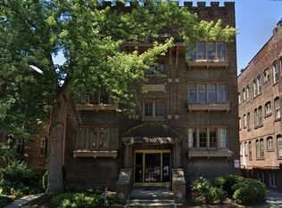 2100 Surrey Rd, Cleveland, OH 44106