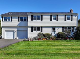 58 W District Rd, Unionville, CT 06085