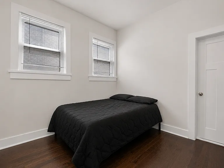1329 W 18th St #2F — Photo 11