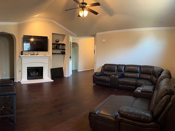 4th image of 4805 Green River Dr