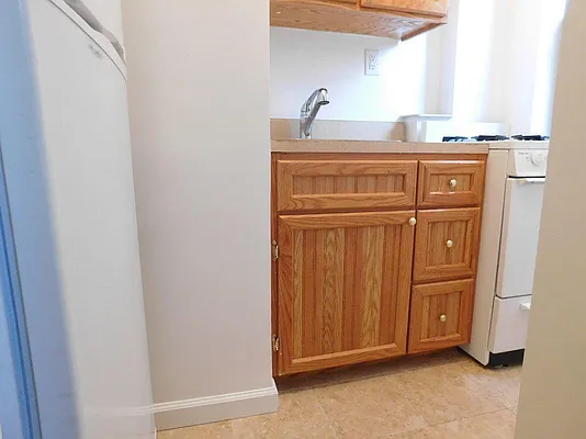 Rented by Meraki Realty LLC | media 23