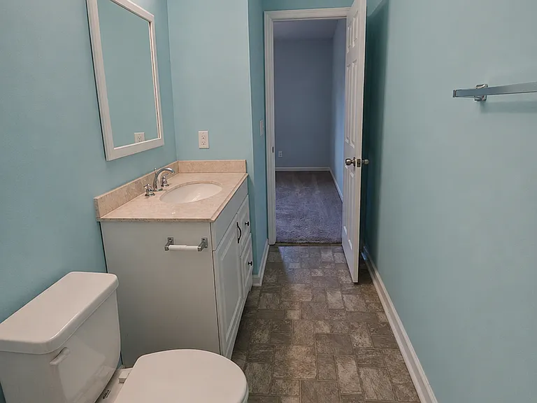 1280 White Tree Ln #B — Photo 12