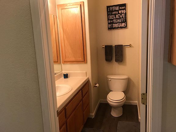 5th image of 1408 Sandhill Dr