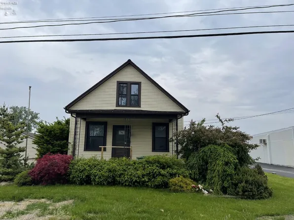 3028 Venice Rd, Sandusky, OH 44870