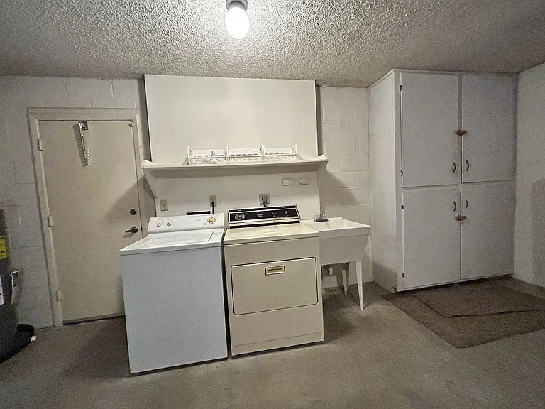 1032 E Villa Maria Dr — Photo 18