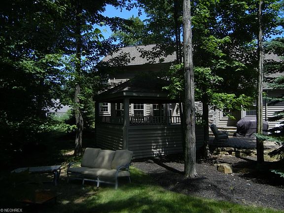 5th image of 2145 Redwood Pl