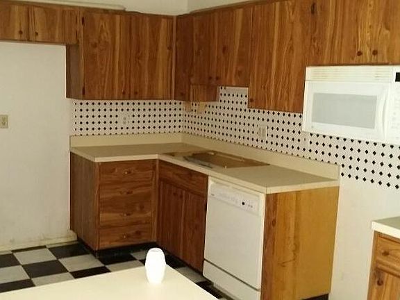 2nd image of 9309 Ashfield Ct