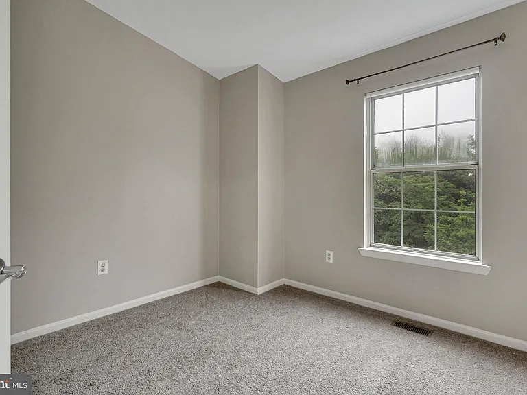 44030 Gala Cir — Photo 21
