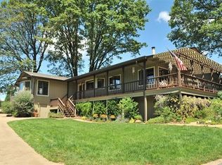 12866 Sierra Vista Dr, Grass Valley, CA 95945