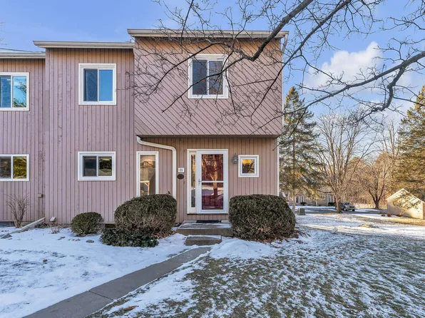 E5 Stonehedge Drive, South Burlington, VT 05403