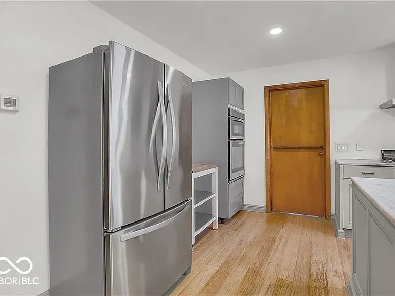 760 W Pine St — Photo 15