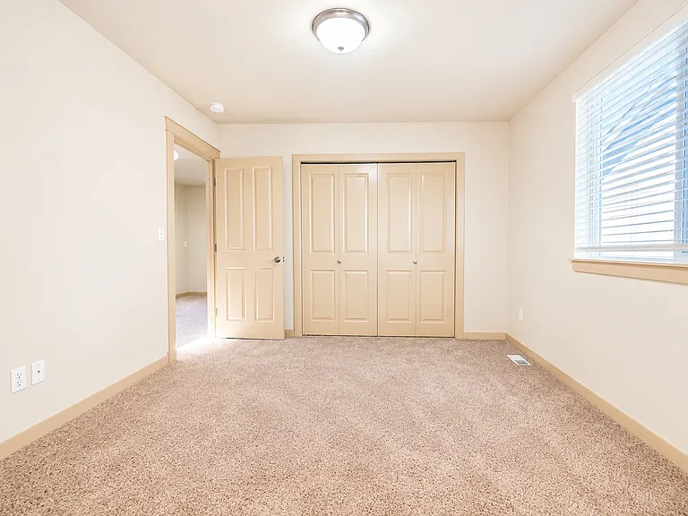 18626 37th Dr SE — Photo 31
