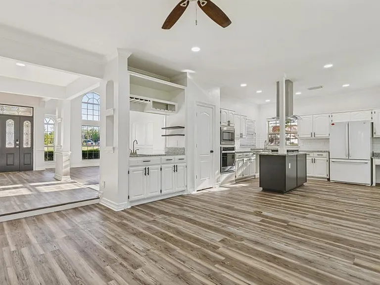 604 San Clemente Dr — Photo 10