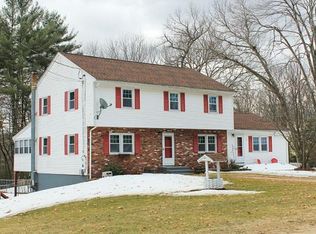 27 Richman Rd, Hudson, NH 03051