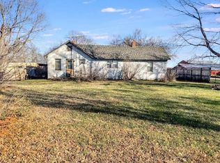 94 E 1600th Rd, Baldwin City, KS 66006