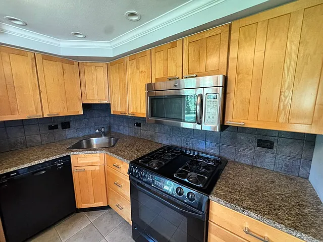 717 Slingerland Dr — Photo 15