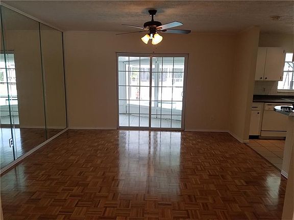 4th image of 12222 Floral Ln