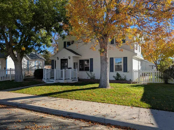 665 N Day St, Powell, WY 82435
