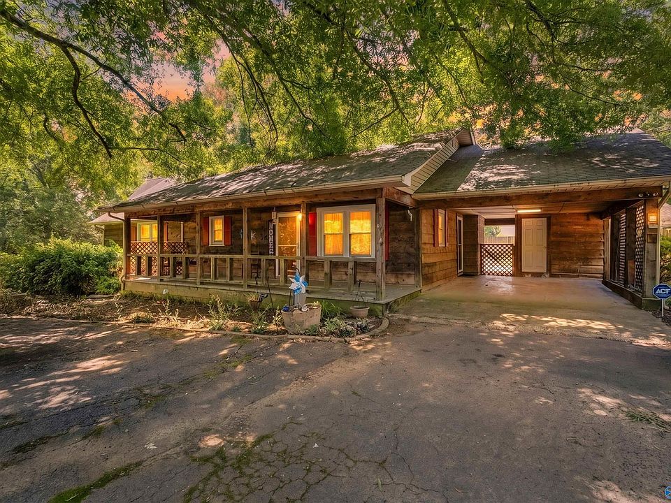 1st image of 514 Childress Dr