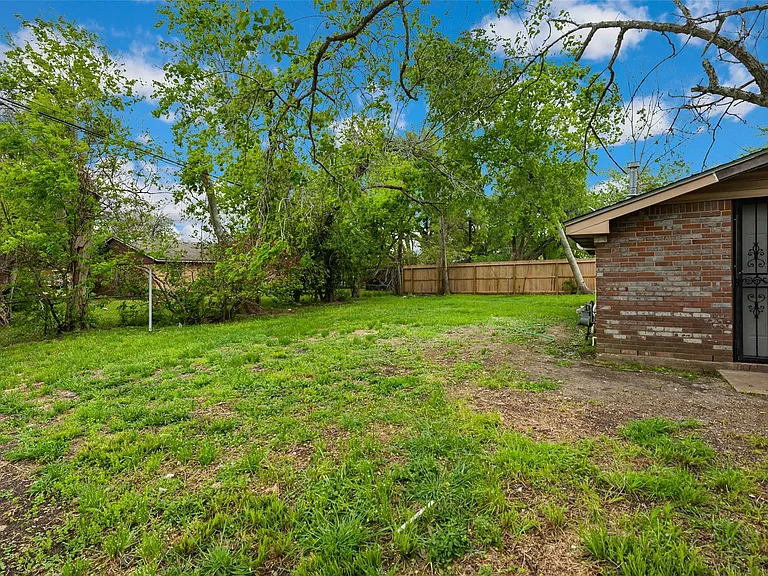 5503 S Acres Dr — Photo 23