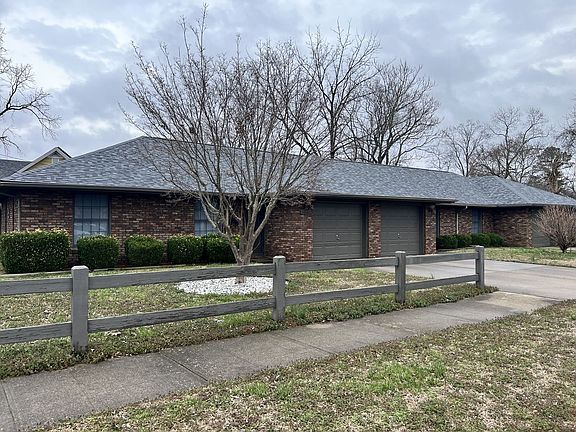 2nd image of 1525 Spruce St