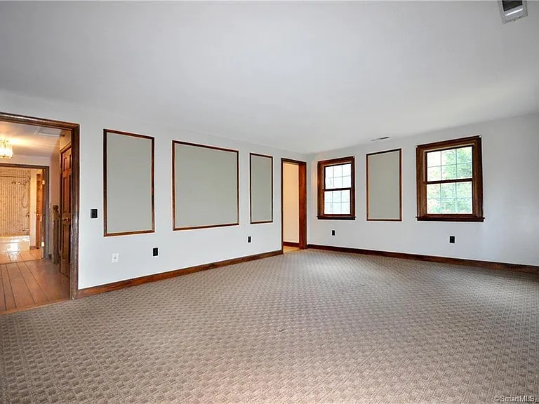 706 Maple St — Photo 25