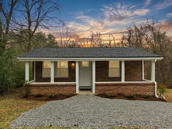 1067 Simms Heights Rd, Kingston Springs, TN 37082