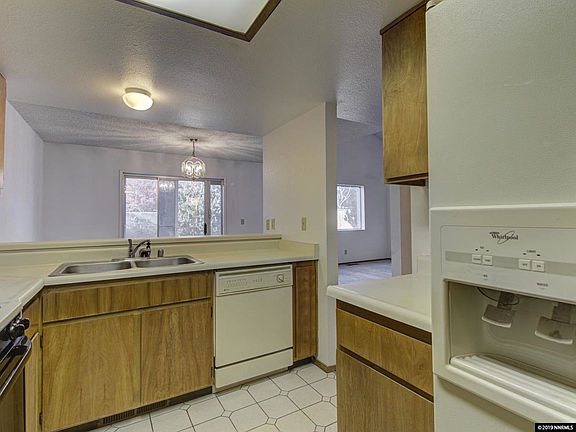 5th image of 1726 Round Mountain Cir