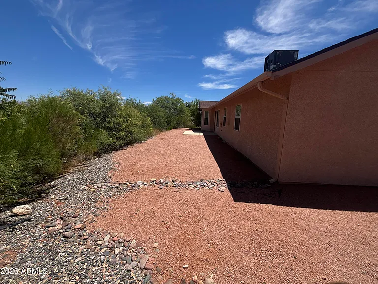 1331 Deborah Dr — Photo 15
